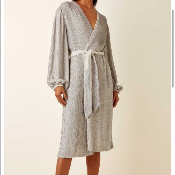 Retrofete | Audrey Velvet-Trimmed Silver Sequin Holiday Glam Wrap Robe Dress - Picture 9 of 9